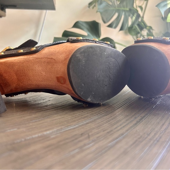 Tory Burch Brown Leather Platform Sandals/Heels - Picture 3 of 10